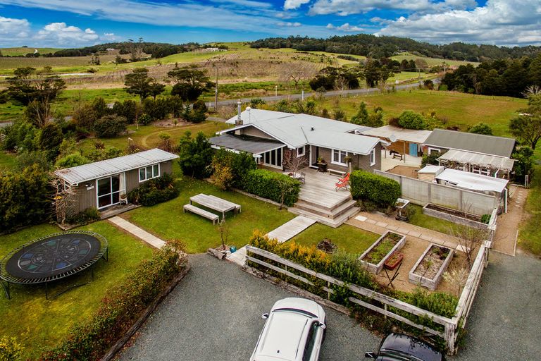 Photo of property in 523 Matakana Road, Warkworth, 0985