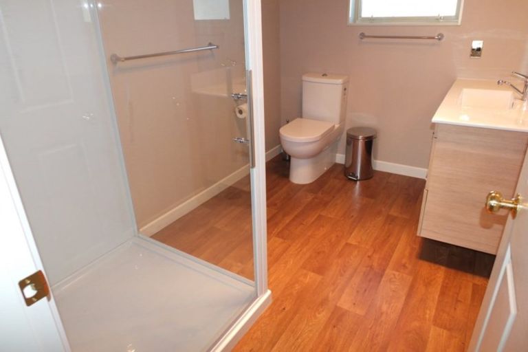 Photo of property in 8 Teppett Place, Foxton Beach, Foxton, 4815