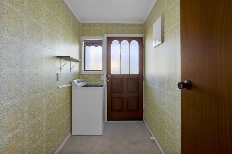 Photo of property in 1/145 Tukapa Street, Westown, New Plymouth, 4310