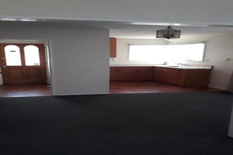Photo of property in 65 Division Street, Riccarton, Christchurch, 8041