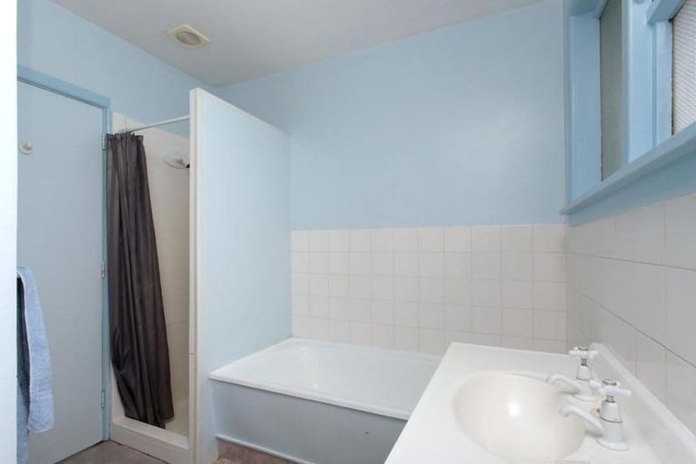 Photo of property in 22 Wingate Street, Redwood, Christchurch, 8051