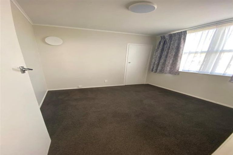 Photo of property in 1 Addison Street, Blockhouse Bay, Auckland, 0600