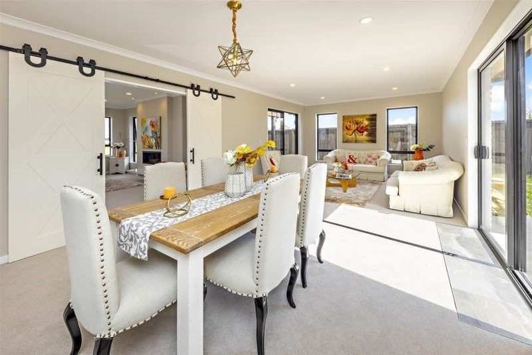 Photo of property in 37 Papareia Road, Karaka, Papakura, 2113