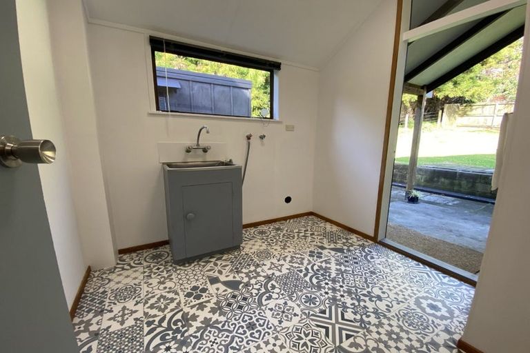 Photo of property in 9 Handley Place, Glen Avon, New Plymouth, 4312