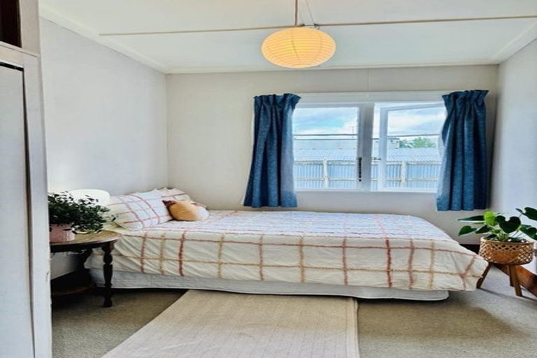 Photo of property in 13 Mitchell Street, Waipukurau, 4200