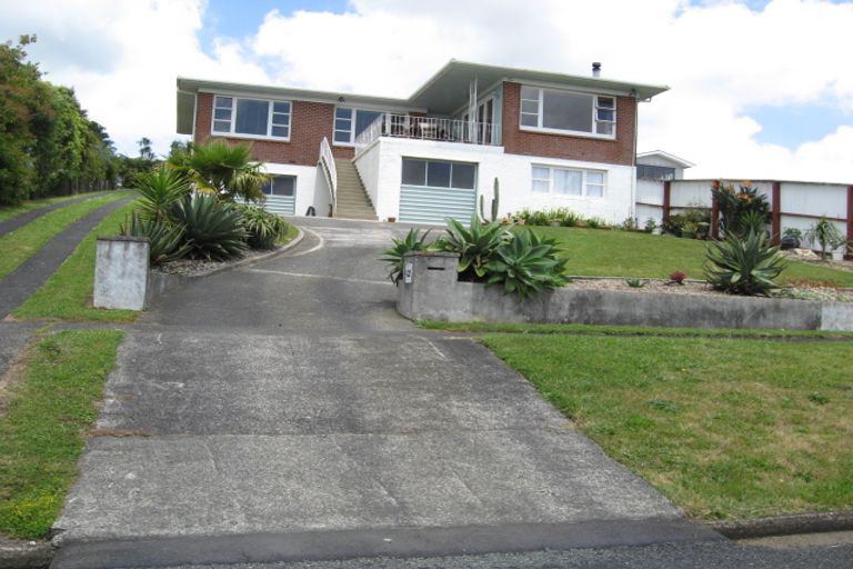 Photo of property in 22 Routly Avenue, Pukekohe, 2120