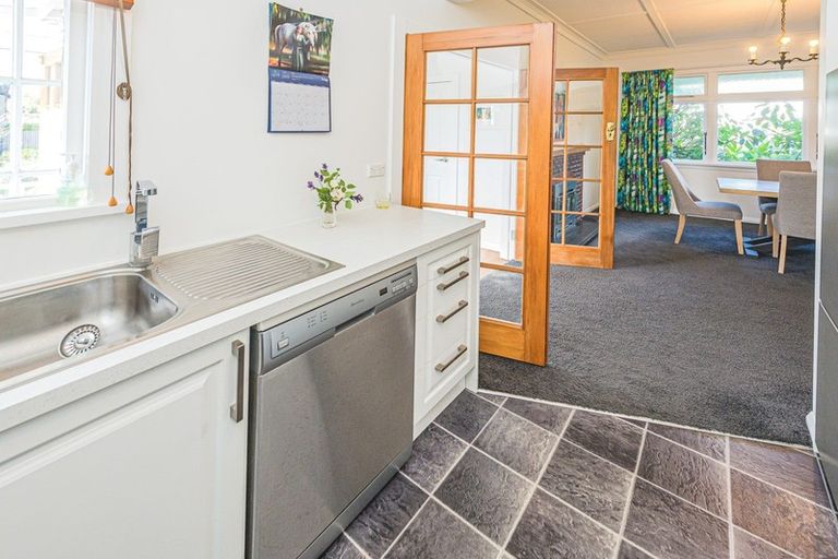 Photo of property in 124 Anzac Parade, Whanganui East, Whanganui, 4500