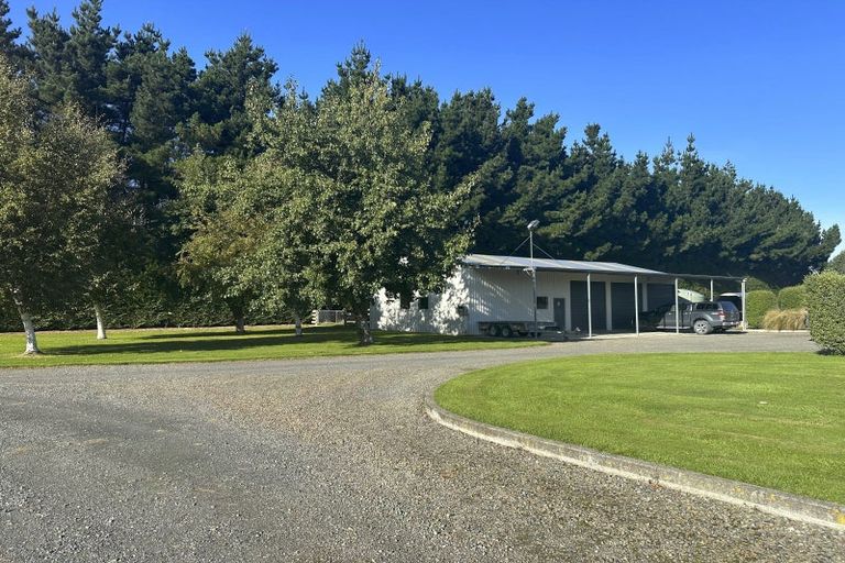 Photo of property in 84 Wilcox Road, Seaward Bush, Invercargill, 9871