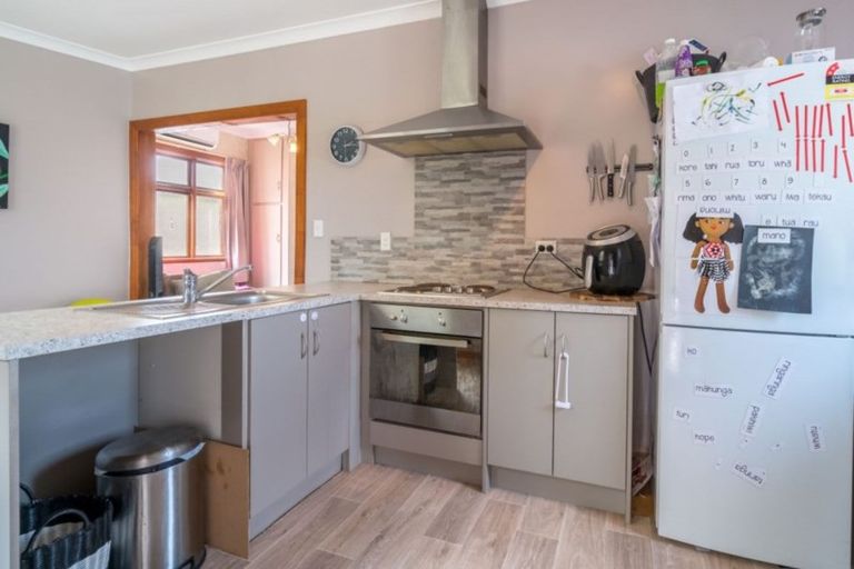 Photo of property in 19 Kirkcaldy Street, South Dunedin, Dunedin, 9012