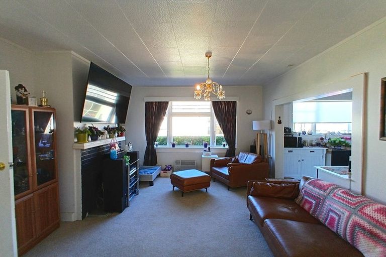 Photo of property in 44 Adderley Street, Westport, 7825