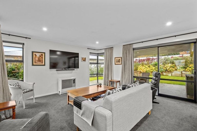 Photo of property in 76 Shields Street, Clyde, 9330