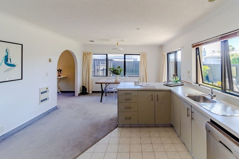 Photo of property in 87a Meeanee Road, Taradale, Napier, 4112