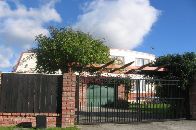 Photo of property in 2/42 Hardy Street, Waterloo, Lower Hutt, 5011