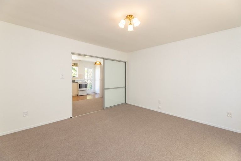 Photo of property in 2/5a Brogar Place, Casebrook, Christchurch, 8051