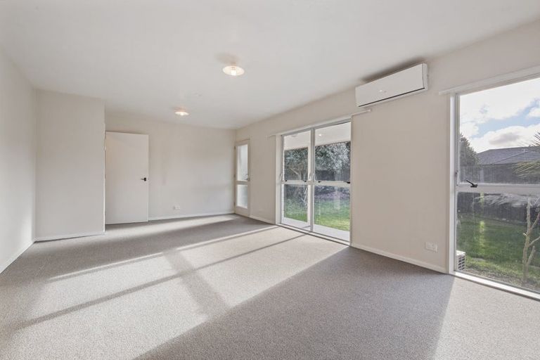 Photo of property in 30a Hooker Avenue, Bryndwr, Christchurch, 8053