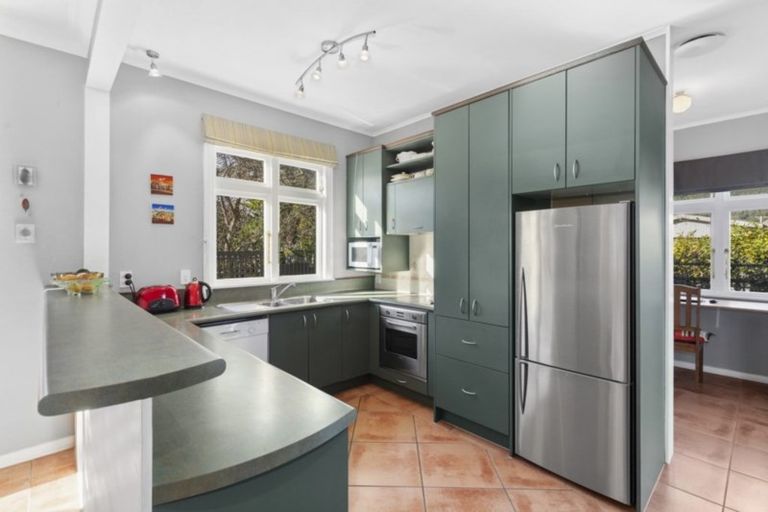 Photo of property in 32 Trafalgar Street, Waiwhetu, Lower Hutt, 5010