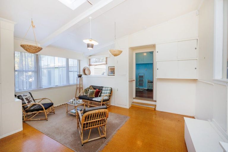 Photo of property in 18 Milverton Avenue, Hokowhitu, Palmerston North, 4410