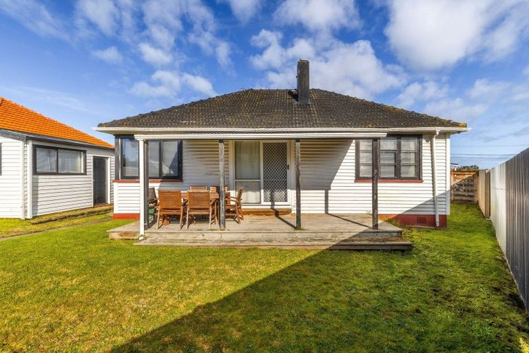 Photo of property in 32 Duigan Street, Gonville, Whanganui, 4501