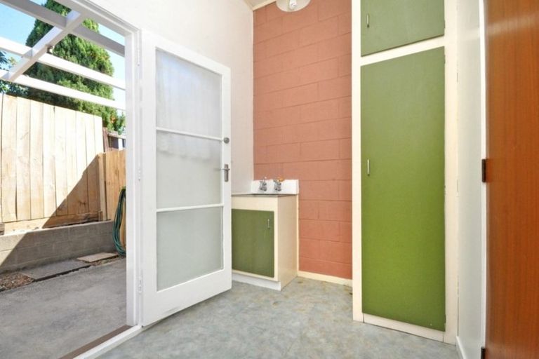 Photo of property in 3/69 Titirangi Road, New Lynn, Auckland, 0600