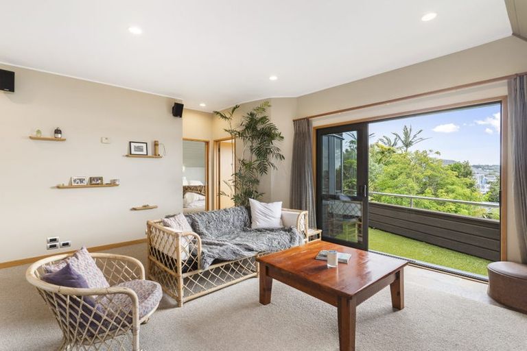 Photo of property in 132 Churchill Road, Rothesay Bay, Auckland, 0630