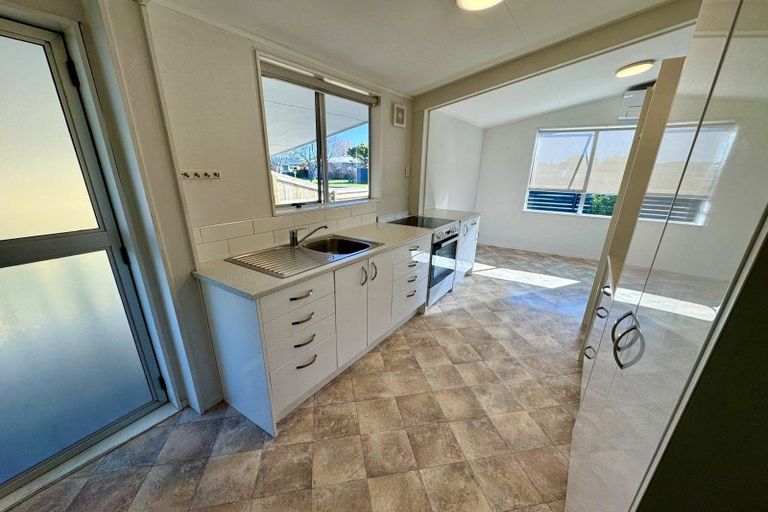 Photo of property in 56 Hoffman Street, Hokitika, 7810