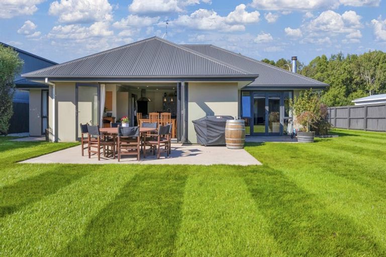 Photo of property in 2a William Street, Rangiora, 7400