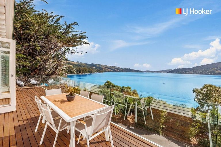 Photo of property in 7 Ngaio Street, Macandrew Bay, Dunedin, 9014