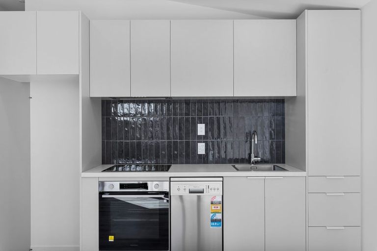 Photo of property in 4/74 Grenville Street, Waltham, Christchurch, 8011