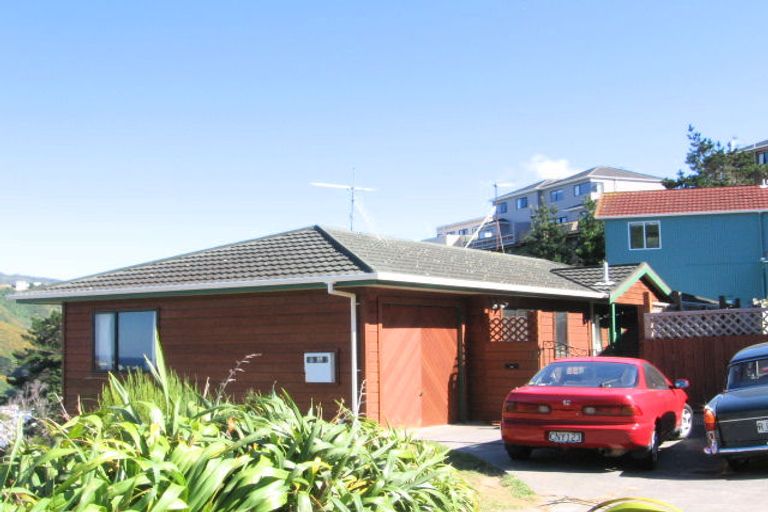 Photo of property in 72 Volga Street, Island Bay, Wellington, 6023