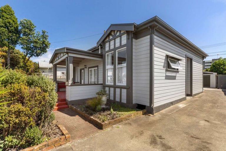 Photo of property in 15 Mason Terrace, Gonville, Whanganui, 4501
