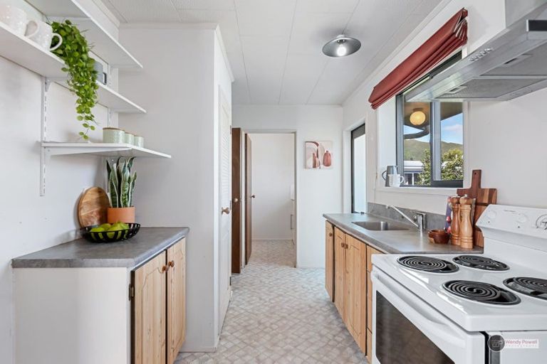 Photo of property in 46a Leighton Avenue, Waiwhetu, Lower Hutt, 5010