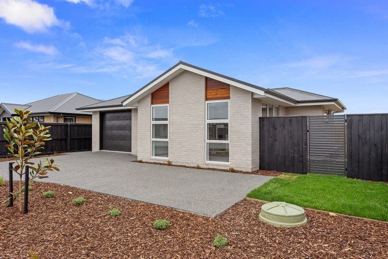 Photo of property in 56 Skibbereen Drive, Halswell, Christchurch, 8025