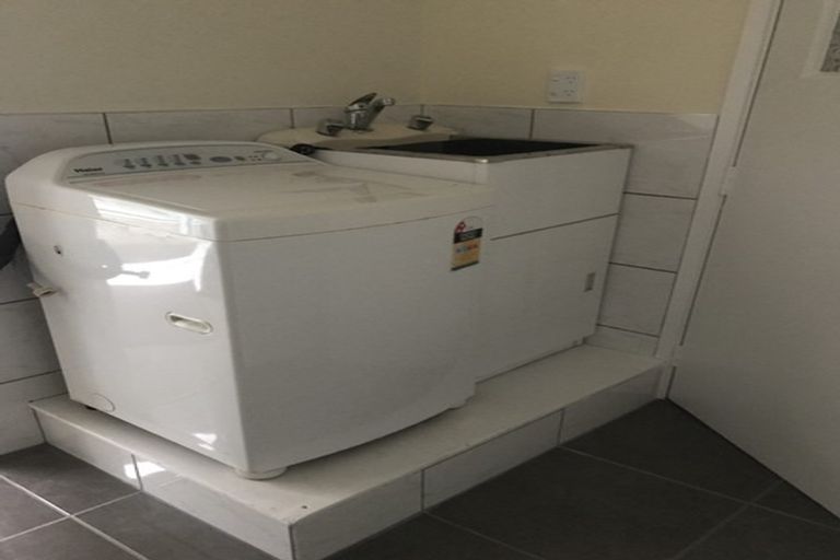 Photo of property in 6/15 Upper Lewisville Terrace, Thorndon, Wellington, 6011