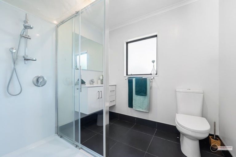 Photo of property in 19 Renoir Avenue, Belmont, Lower Hutt, 5010