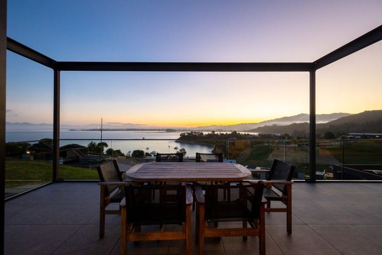 Photo of property in 21 Talisman Heights, Kaiteriteri, Motueka, 7197