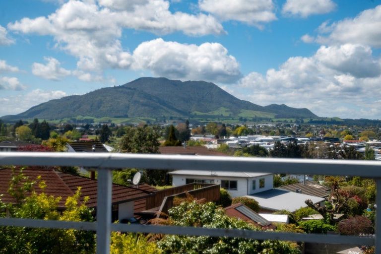 Photo of property in 87 Acacia Bay Road, Nukuhau, Taupo, 3330