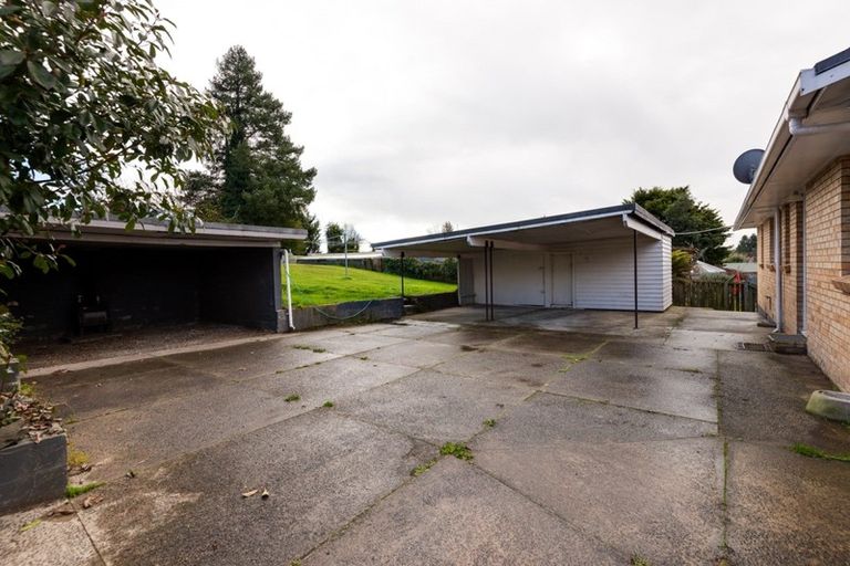 Photo of property in 16 Dunbar Place, Tokoroa, 3420