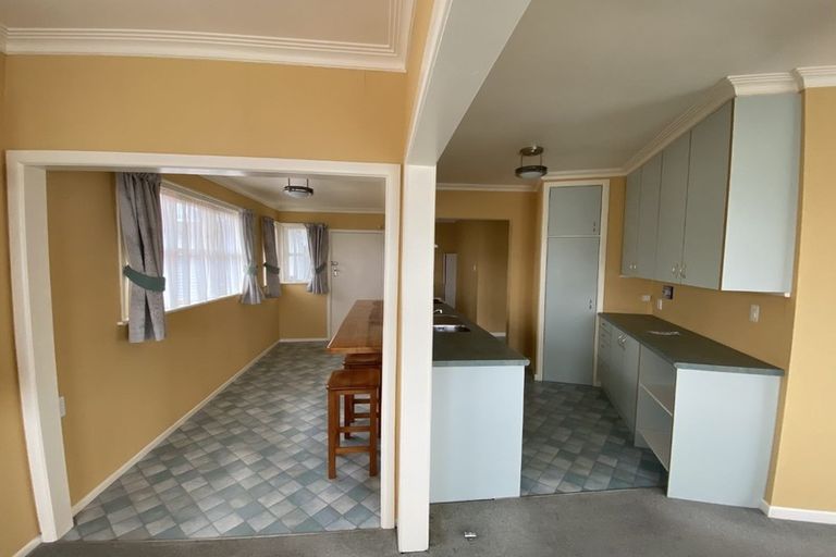 Photo of property in 591 Queen Street East, Levin, 5510