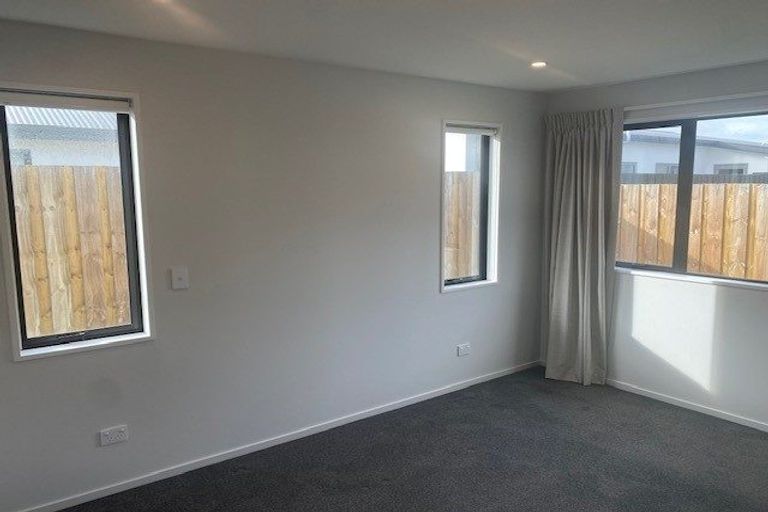 Photo of property in 8 Sarah Nicholls Street, Belfast, Christchurch, 8051