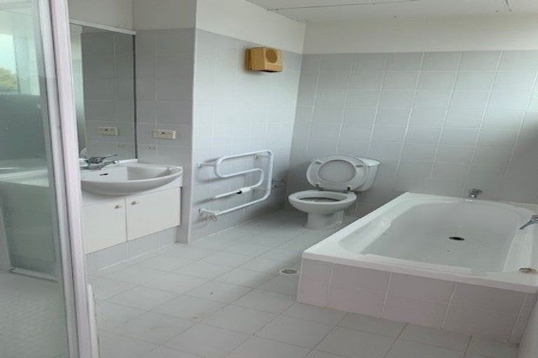 Photo of property in The Links, 20/378-382 Kapiti Road, Paraparaumu Beach, Paraparaumu, 5032