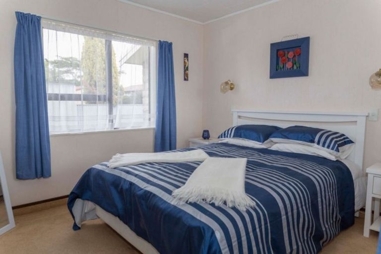 Photo of property in 44 Allardice Street, Dannevirke, 4930