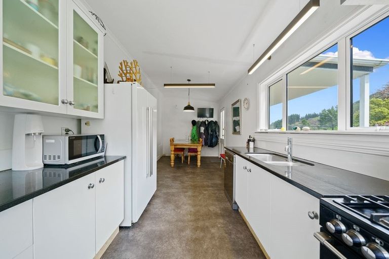 Photo of property in 780 Moonshine Hill Road, Moonshine Valley, Porirua, 5381