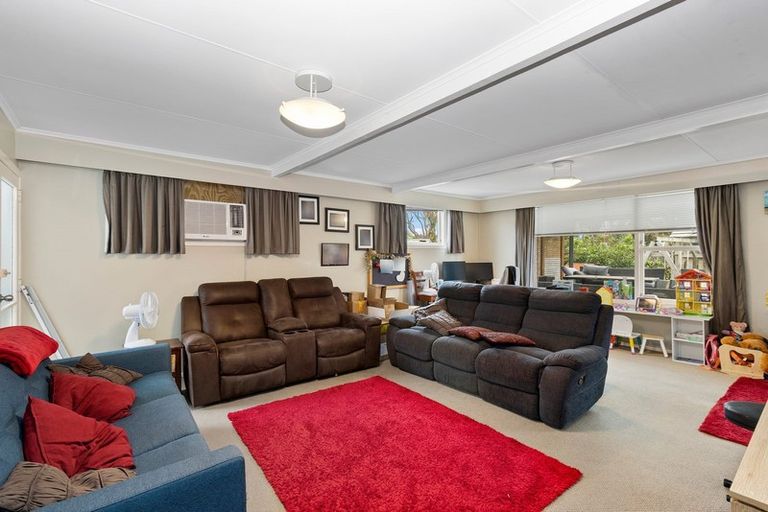 Photo of property in 21 Te Anau Place, Glenview, Hamilton, 3206