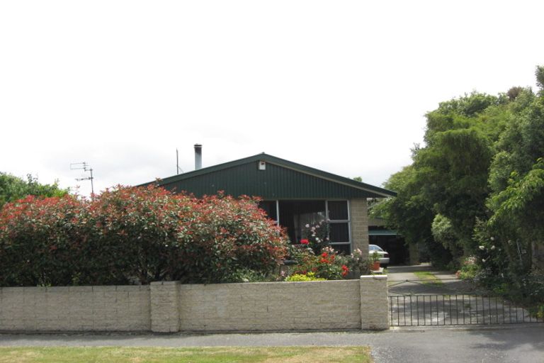 Photo of property in 22 Arran Crescent, Woolston, Christchurch, 8062