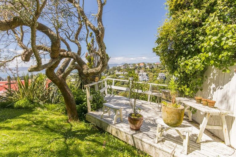 Photo of property in 9 Thorby Street, Northland, Wellington, 6012