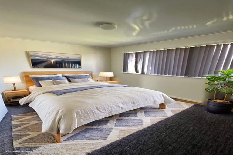 Photo of property in 63 Great South Road, Papakura, 2110