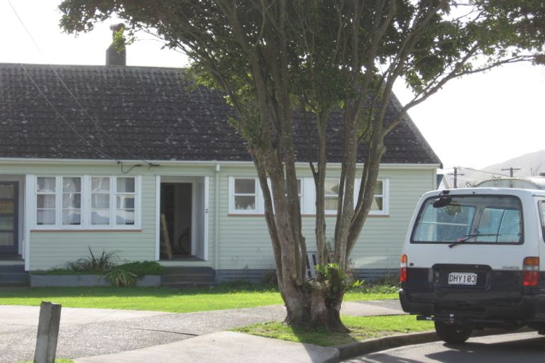 Photo of property in .0356, 2 Saxby Grove, Naenae, Lower Hutt, 5011