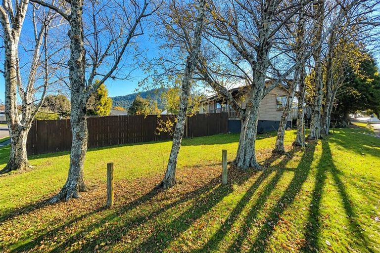 Photo of property in 45 Gem Street, Pukehangi, Rotorua, 3015