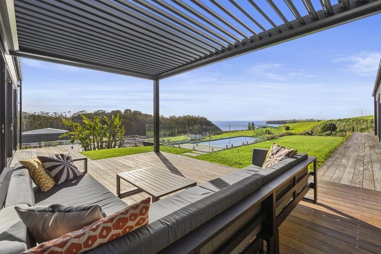 Photo of property in 26 Taha Puke Road, Okura Bush, Albany, 0794
