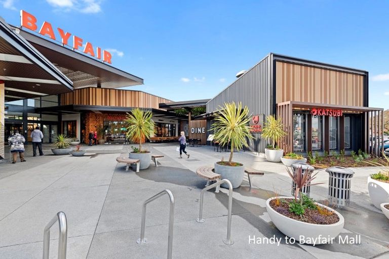 Photo of property in 17 Tudor Place, Mount Maunganui, 3116